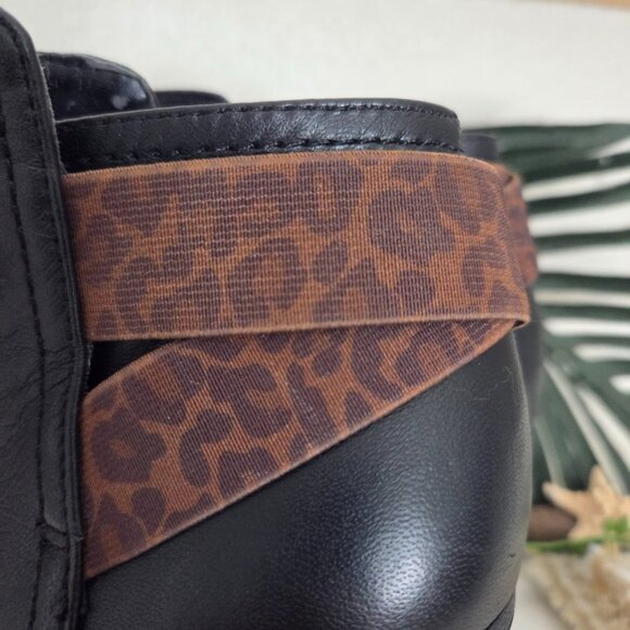 Kenneth Cole Reaction Black Booties w/Cheatah criss cross strap detail 8… - Picture 8 of 13